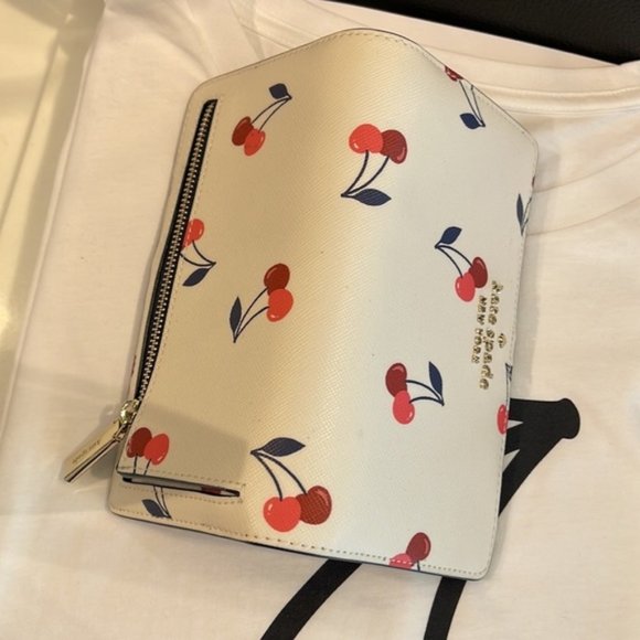 Kate Spade Carson Crossbody & Kate Spade Staci Large Slim Bifold Wallet - Picture 13 of 16